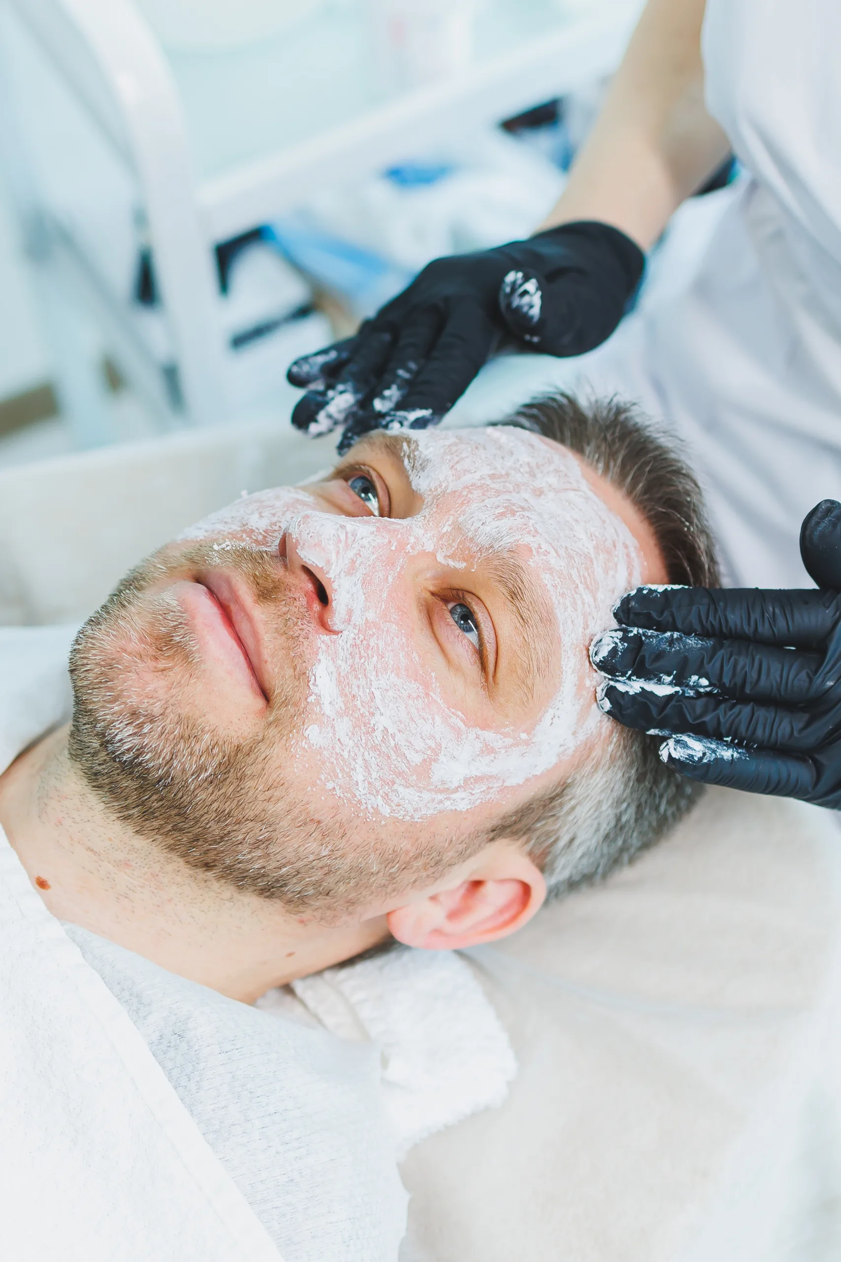 Gesichtsbehandlung für Männer Larisa Cosmetic Winterthur