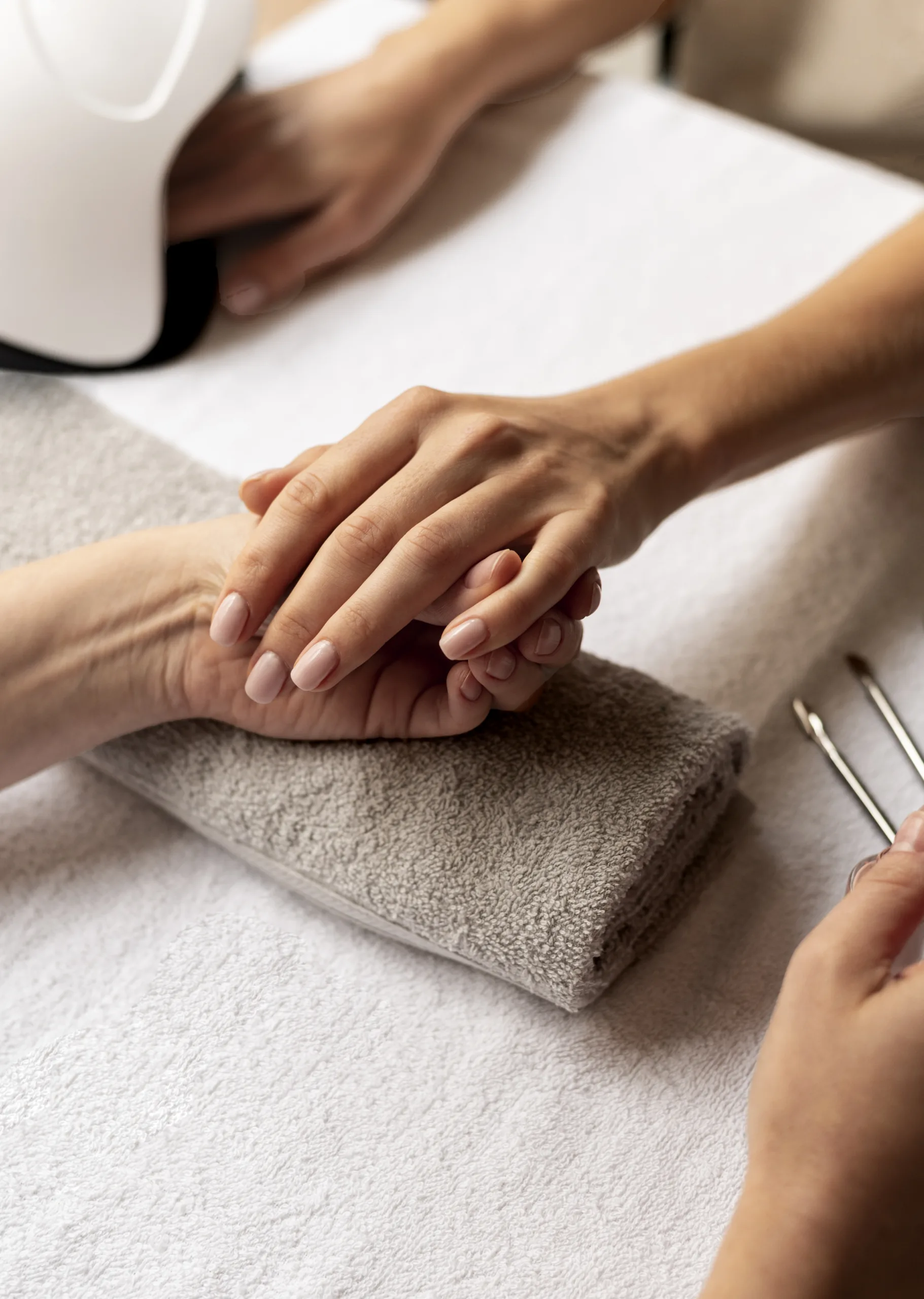 Saubere Maniküre: was bedeutet Clean Nails?